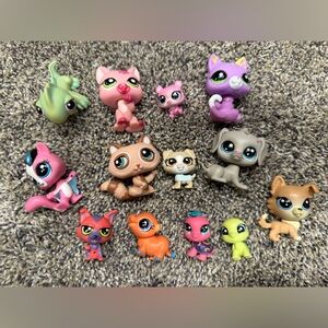 Lot of 13 littlest pet shop animals